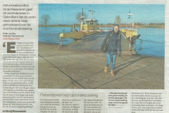 2022-01-11-BD-Veermannen-Maasveren-staken-dan-maar-auto-aan-weerskanten-Maas-zetten